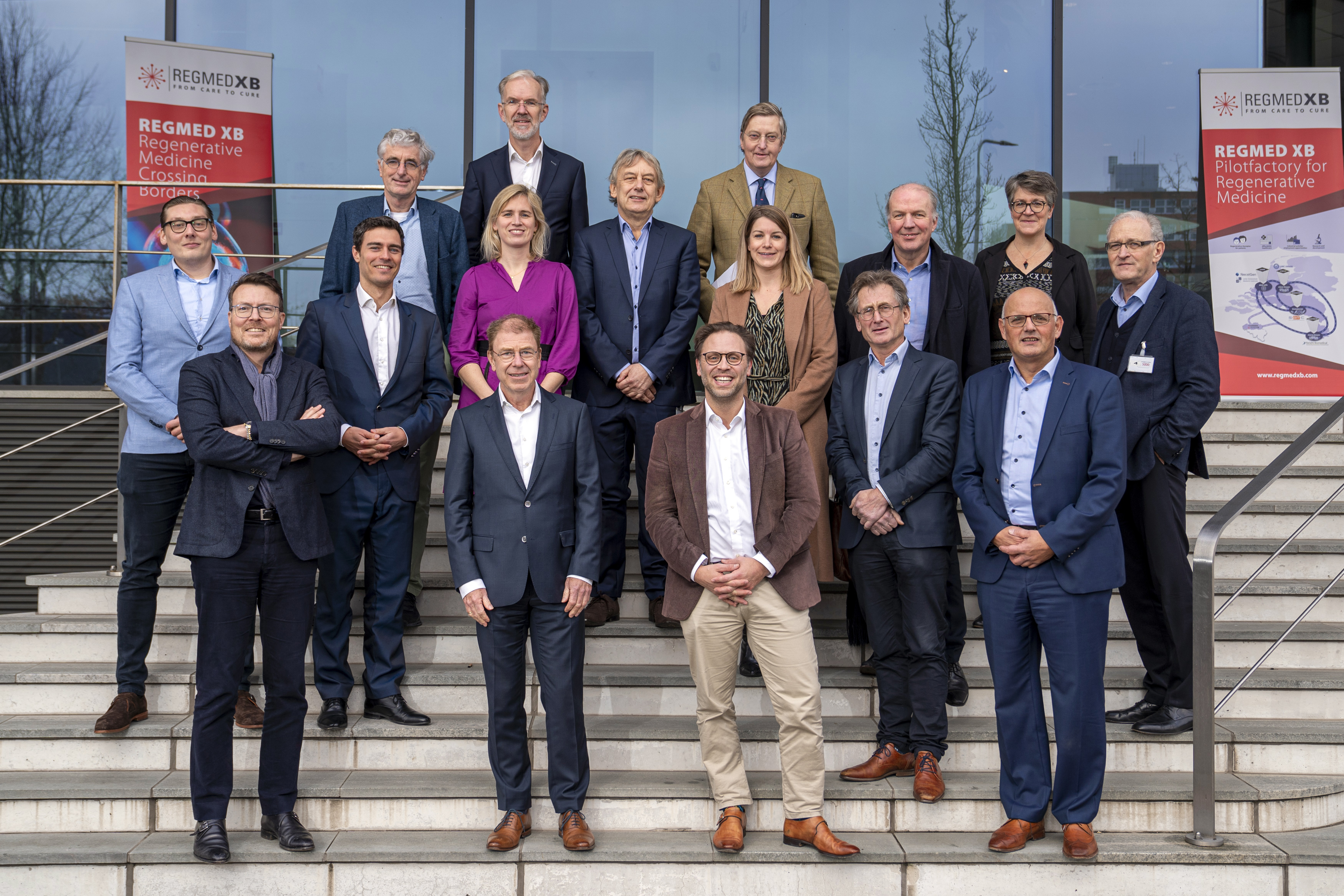 Leiden - Groepsfoto RegMedXB en Commissie Nationaal Groeifonds.
